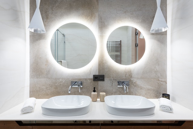 Best bathroom remodeling ideas NYC-lighting